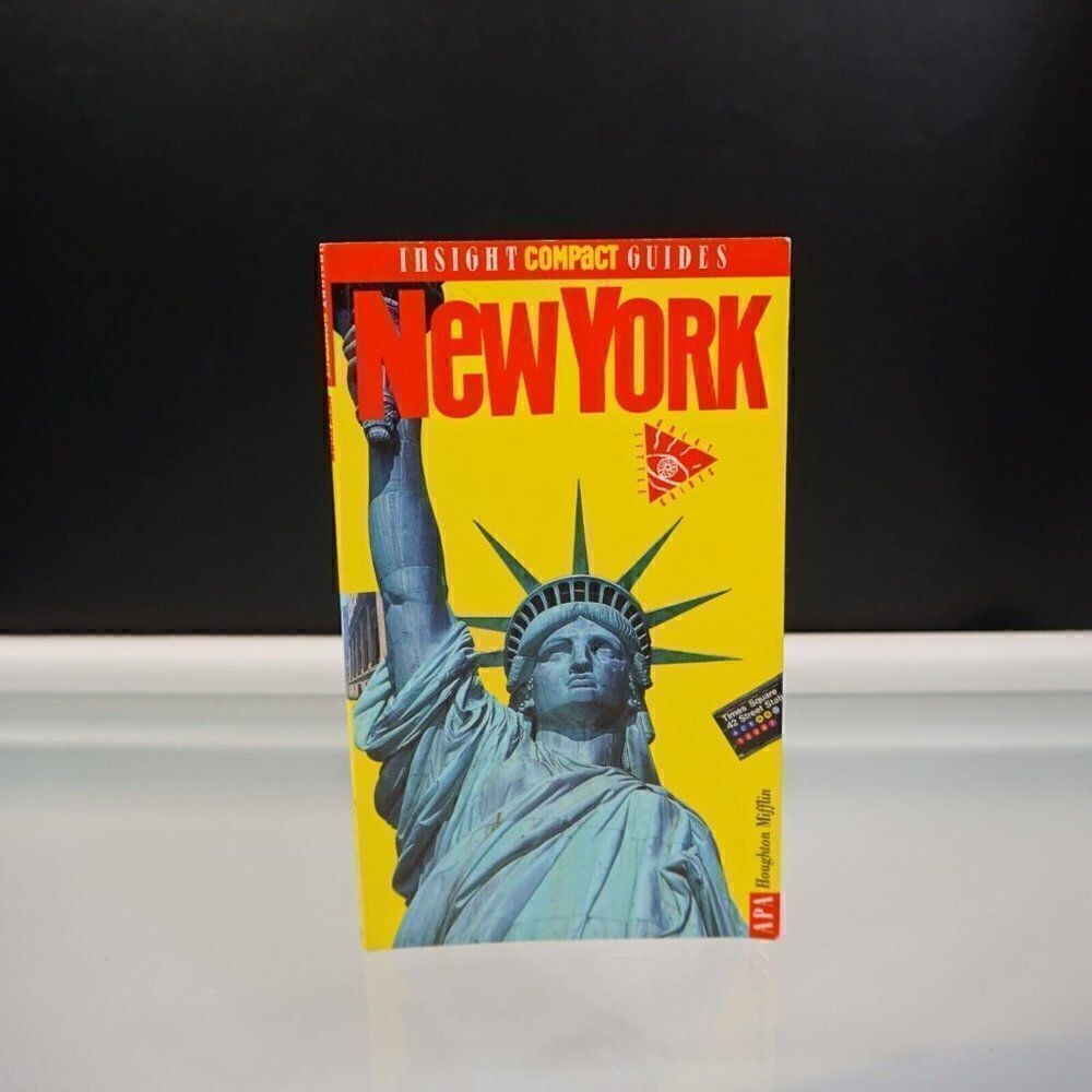 Insight Compact Guides: New York 1995 APA Publications Twin Towers